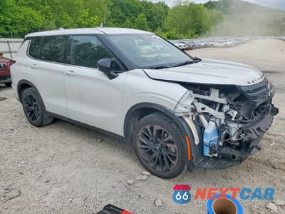 Czwarte zdjęcie samochodu z boku: 2024 MITSUBISHI OUTLANDER SE VIN:JA4J4VA88RZ035589 - miniatura