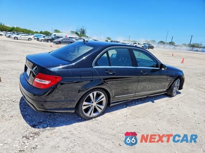 Trzecie zdjęcie samochodu z tyłu: 2012 MERCEDES-BENZ C 250 VIN:WDDGF4HB3CR209166 - miniatura