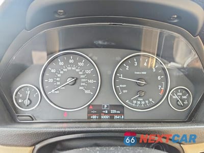 Zdjęcie 9 z 13 samochodu: 2013 BMW 320 I XDRIVE VIN:WBA3C3C50DF978706 - miniatura