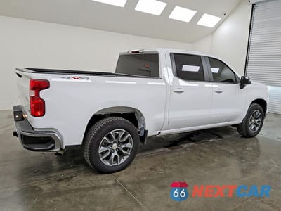 Trzecie zdjęcie samochodu z tyłu: 2025 CHEVROLET SILVERADO K1500 LT-L VIN:1GCPKKEKXSZ310623 - miniatura