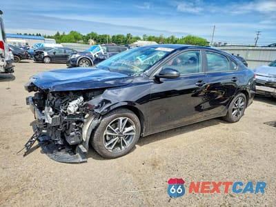 2022 KIA FORTE LXS 3KPF24ADXNE496999 - główne zdjęcie licytacji z USA - miniatura