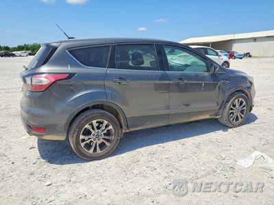 Trzecie zdjęcie samochodu z tyłu: 2017 FORD ESCAPE SE VIN:1FMCU0G92HUB73363 - miniatura