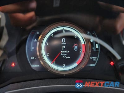 Zdjęcie 9 z 13 samochodu: 2017 LEXUS RC 350 VIN:JTHHE5BC3H5015551 - miniatura