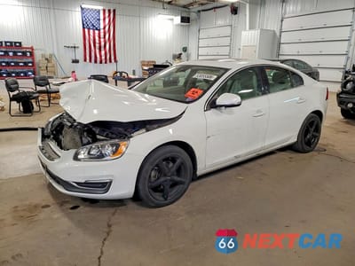 2015 VOLVO S60 PREMIER YV140MFK0F2356473 - główne zdjęcie licytacji z USA - miniatura