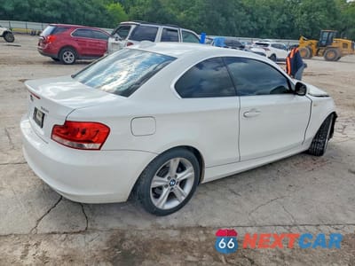 Trzecie zdjęcie samochodu z tyłu: 2013 BMW 128 I VIN:WBAUP7C56DVP24942 - miniatura