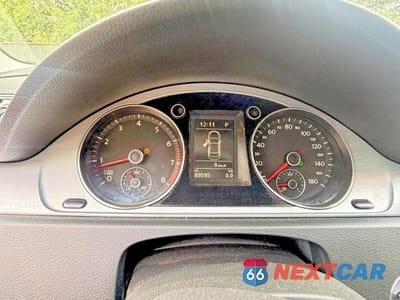 Zdjęcie 8 z 10 samochodu: 2013 VOLKSWAGEN CC SPORT VIN:WVWBN7AN4DE515458 - miniatura