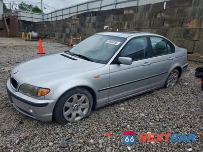 2004 BMW 325 I WBAEV33464KW15618 - główne zdjęcie licytacji z USA - miniatura