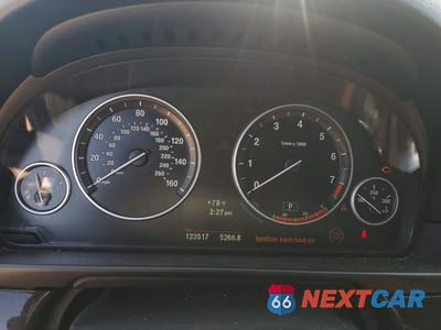 Zdjęcie 9 z 12 samochodu: 2013 BMW 528 XI VIN:WBAXH5C56DD108551 - miniatura