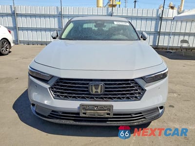 Piąte zdjęcie samochodu w środku: 2024 HONDA ACCORD HYBRID EXL VIN:1HGCY2F66RA017004 - miniatura