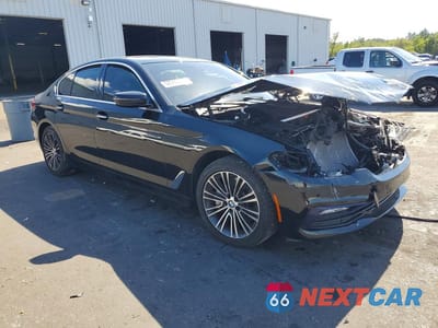Czwarte zdjęcie samochodu z boku: 2018 BMW 530 XI VIN:WBAJA7C56JWC77056 - miniatura