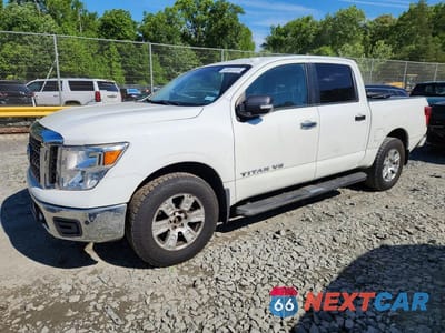 2018 NISSAN TITAN SV 1N6AA1E55JN511863 - główne zdjęcie licytacji z USA - miniatura