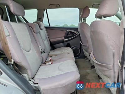 Zdjęcie 11 z 13 samochodu: 2006 TOYOTA RAV4 BASE VIN:JTMBD33V665039161 - miniatura