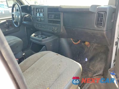 Zdjęcie 8 z 13 samochodu: 2014 CHEVROLET EXPRESS G3500 VIN:1GB0G2CG8E1146894 - miniatura