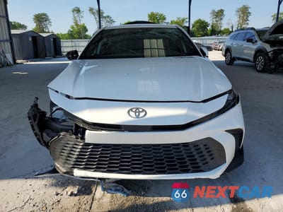 Piąte zdjęcie samochodu w środku: 2025 TOYOTA CAMRY SE VIN:4T1DAACK3SU510948 - miniatura