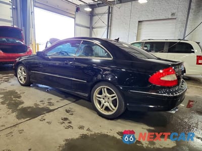 Drugie zdjęcie samochodu z przodu: 2009 MERCEDES-BENZ CLK 550 VIN:WDBTJ72H59F260795 - miniatura