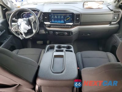 Zdjęcie 8 z 13 samochodu: 2025 CHEVROLET SILVERADO C1500 LT VIN:3GCPACED2SG227309 - miniatura