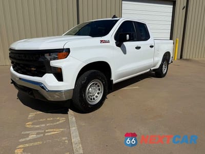 Drugie zdjęcie samochodu z przodu: 2022 CHEVROLET SILVERADO K1500 VIN:1GCRDAEDXNZ507794 - miniatura