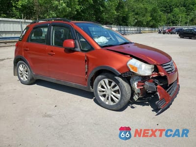 Czwarte zdjęcie samochodu z boku: 2013 SUZUKI SX4 VIN:JS2YB5A30D6102099 - miniatura