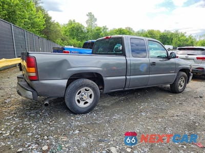 Trzecie zdjęcie samochodu z tyłu: 2001 CHEVROLET SILVERADO C1500 VIN:1GCEC19W51Z177070 - miniatura