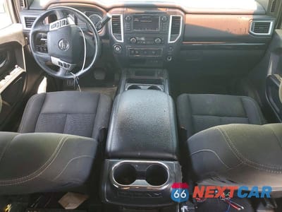 Zdjęcie 8 z 12 samochodu: 2019 NISSAN TITAN SV VIN:1N6AA1E68KN529168 - miniatura