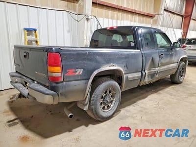 Trzecie zdjęcie samochodu z tyłu: 1999 CHEVROLET SILVERADO K1500 VIN:1GCEK19T1XE116551 - miniatura