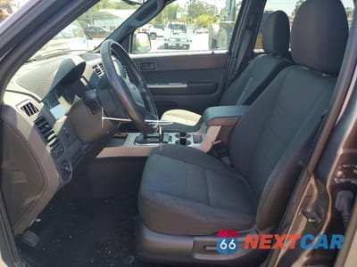 Zdjęcie 7 z 13 samochodu: 2012 FORD ESCAPE XLT VIN:1FMCU0DG5CKC45860 - miniatura