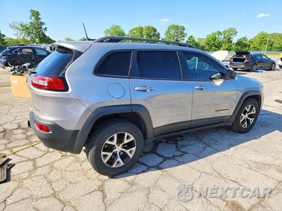 Trzecie zdjęcie samochodu z tyłu: 2016 JEEP CHEROKEE TRAILHAWK VIN:1C4PJMBS3GW253841 - miniatura