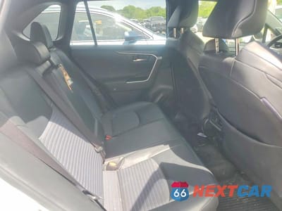 Zdjęcie 11 z 13 samochodu: 2020 TOYOTA RAV4 XSE VIN:JTMEWRFV4LJ039426 - miniatura