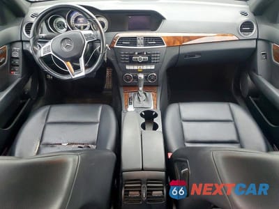Zdjęcie 8 z 12 samochodu: 2013 MERCEDES-BENZ C 300 4MATIC VIN:WDDGF8AB7DR279479 - miniatura