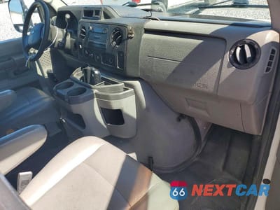 Zdjęcie 8 z 13 samochodu: 2014 FORD ECONOLINE E450 SUPER DUTY CUTAWAY VAN VIN:1FDXE4FS2EDA78596 - miniatura