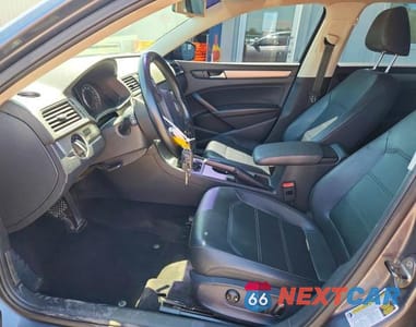 Zdjęcie 7 z 12 samochodu: 2014 VOLKSWAGEN PASSAT SE VIN:1VWBN7A32EC086684 - miniatura