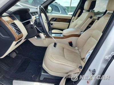 Zdjęcie 13 z 28 samochodu: 2019 LAND ROVER RANGE ROVER VIN:SALGR2RV8KA527465 - miniatura
