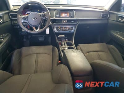 Zdjęcie 8 z 13 samochodu: 2016 KIA OPTIMA LX VIN:5XXGT4L30GG015335 - miniatura