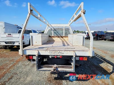 Zdjęcie 6 z 13 samochodu: 2002 CHEVROLET SILVERADO C2500 HEAVY DUTY VIN:1GBHC24UX2E189155 - miniatura