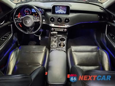 Zdjęcie 8 z 12 samochodu: 2019 KIA STINGER BASE VIN:KNAE15LA0K6051161 - miniatura