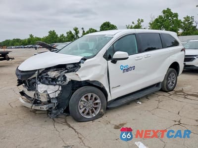2025 TOYOTA SIENNA LE 5TDKRKEC6SS256284 - główne zdjęcie licytacji z USA - miniatura