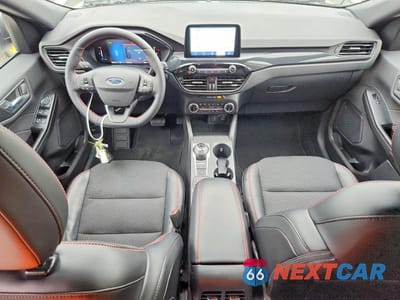 Zdjęcie 8 z 14 samochodu: 2025 FORD ESCAPE ST LINE VIN:1FMCU0MZ5SUB41728 - miniatura