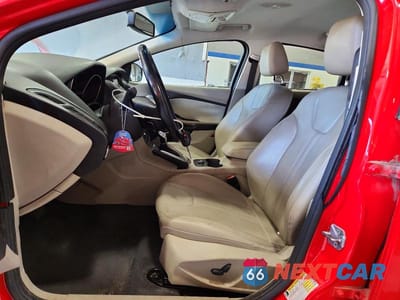Zdjęcie 7 z 13 samochodu: 2012 FORD FOCUS SEL VIN:1FAHP3M20CL265263 - miniatura