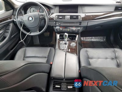 Zdjęcie 8 z 12 samochodu: 2012 BMW 528 XI VIN:WBAXH5C58CDW07978 - miniatura