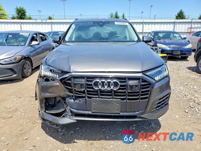 Piąte zdjęcie samochodu w środku: 2020 AUDI Q7 PRESTIGE VIN:WA1VXAF72LD005154 - miniatura