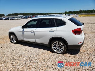 Drugie zdjęcie samochodu z przodu: 2013 BMW X1 XDRIVE28I VIN:WBAVL1C50DVR87764 - miniatura