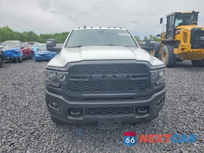 Piąte zdjęcie samochodu w środku: 2024 RAM 3500 TRADESMAN VIN:3C63RRGL3RG132371 - miniatura