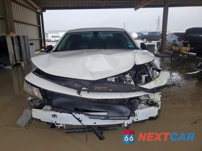 Piąte zdjęcie samochodu w środku: 2018 CHEVROLET IMPALA LS VIN:1G11X5SA6JU119676 - miniatura