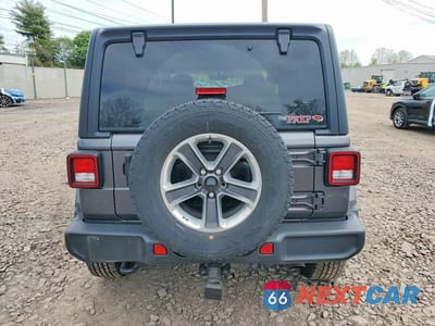Zdjęcie 6 z 12 samochodu: 2022 JEEP WRANGLER UNLIMITED SAHARA VIN:1C4HJXEN6NW208952 - miniatura