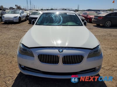 Piąte zdjęcie samochodu w środku: 2012 BMW 528 I VIN:WBAXG5C56CDX03787 - miniatura