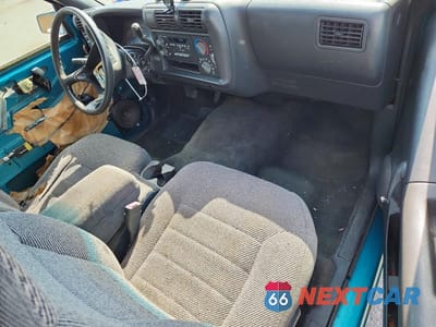 Zdjęcie 8 z 13 samochodu: 1996 CHEVROLET S TRUCK S10 VIN:1GCCS1947TK181089 - miniatura