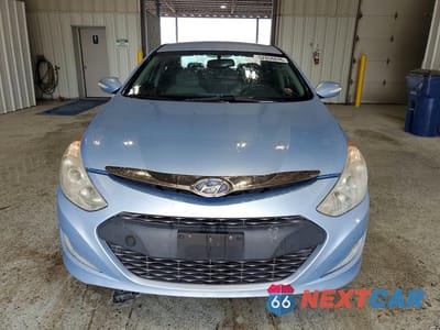 Piąte zdjęcie samochodu w środku: 2015 HYUNDAI SONATA HYBRID BASE VIN:KMHEC4A43FA134912 - miniatura