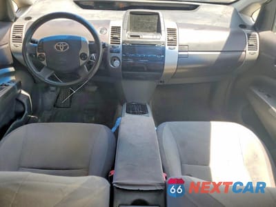 Zdjęcie 8 z 12 samochodu: 2005 TOYOTA PRIUS BASE VIN:JTDKB20U857011487 - miniatura