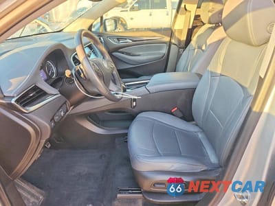 Zdjęcie 7 z 13 samochodu: 2021 BUICK ENCLAVE ESSENCE VIN:5GAERBKW3MJ262105 - miniatura
