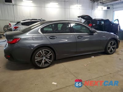 Trzecie zdjęcie samochodu z tyłu: 2020 BMW 330XI VIN:3MW5R7J07L8B45322 - miniatura